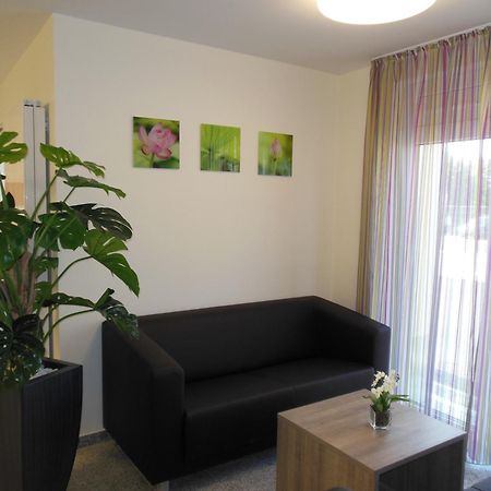 קמפטן Green Living Inn מראה חיצוני תמונה